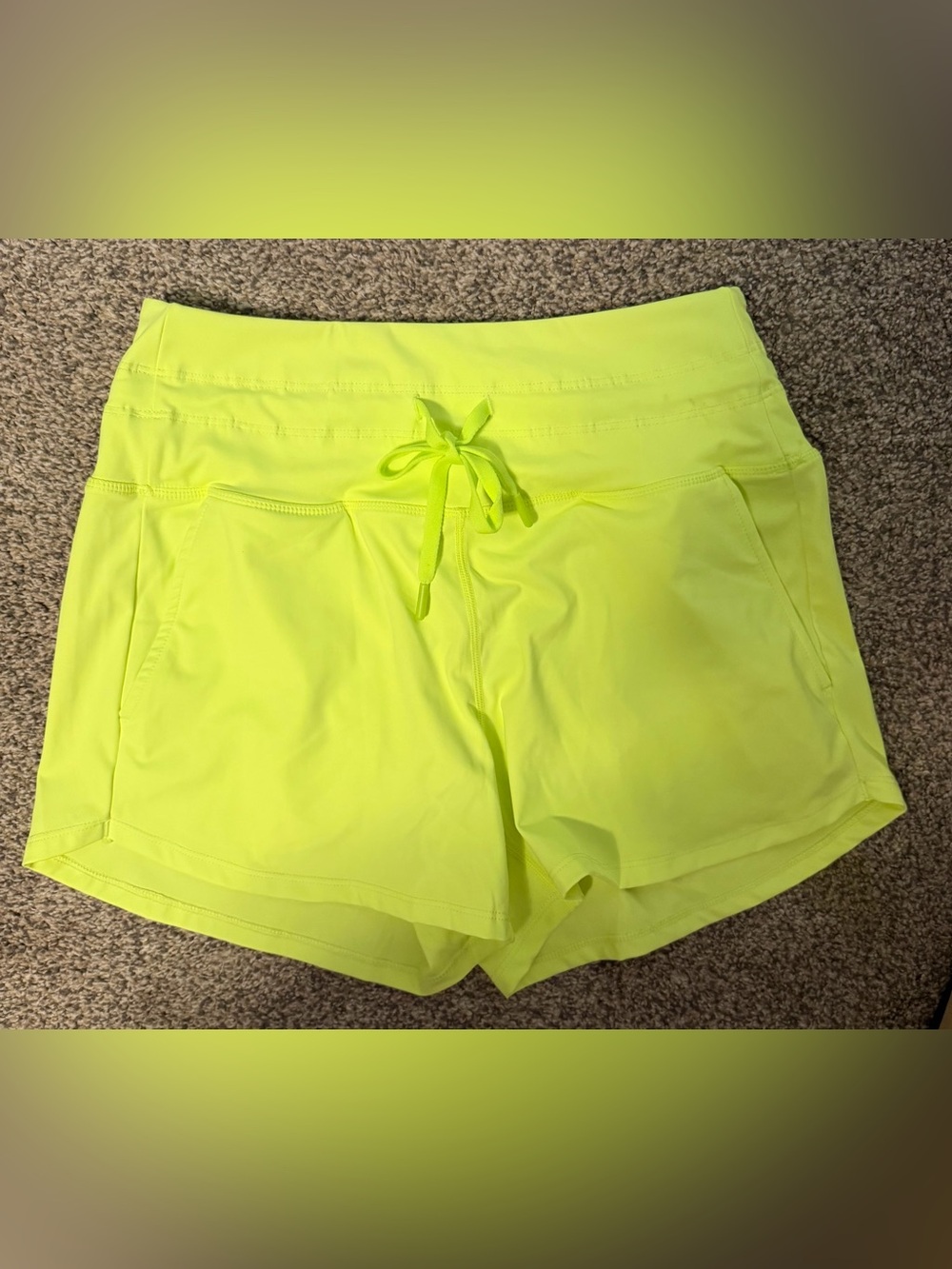 Women’s Soothfeel athletic shorts size S. NWT